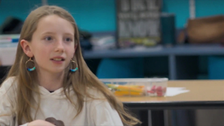 Brief History Of The Future S01E03