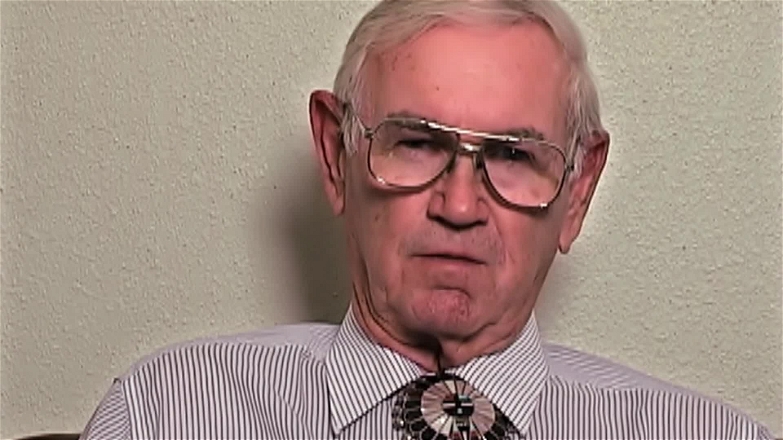 16 - Roswell's Mortician (Explosive Testimony!)